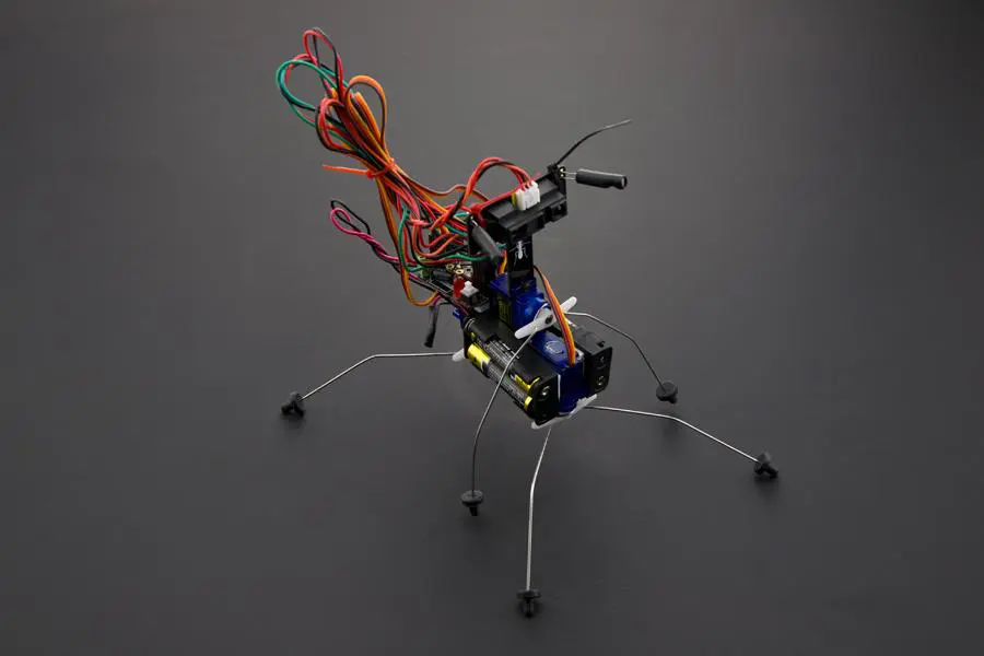 DFRobot Insectbot Hexa  aus der Bluno Serie -so sieht er summengebaut aus. 